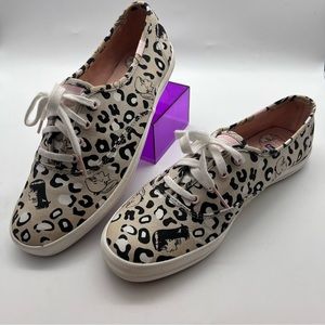 Betty and Veronica Keds size 8